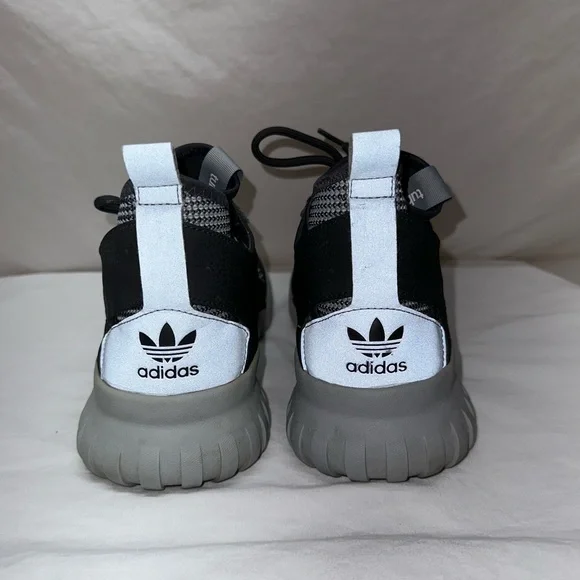 Men’s Adidas Gray and Black Tubular x High Cut Tennis Shoes Size 9 - Picture 6 of 16